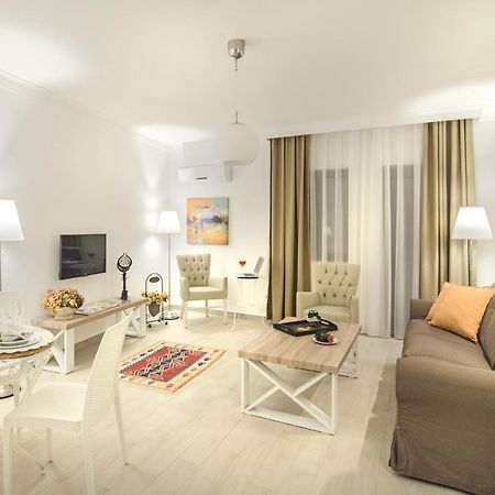 Rodina Suites Hotel 库萨达斯 外观 照片