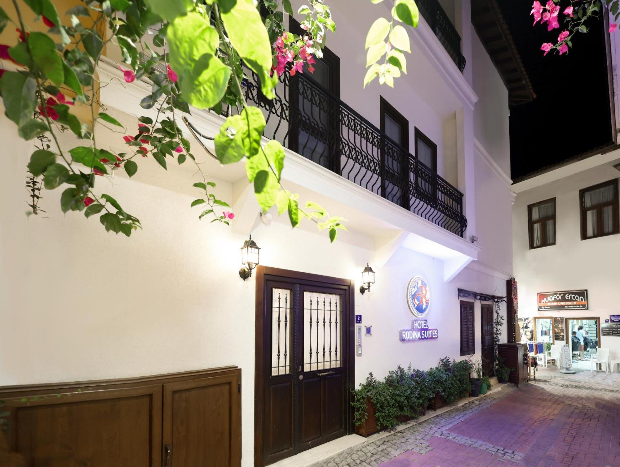 Rodina Suites Hotel 库萨达斯 外观 照片